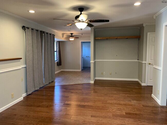 Building Photo - 2902 McNiel Ave