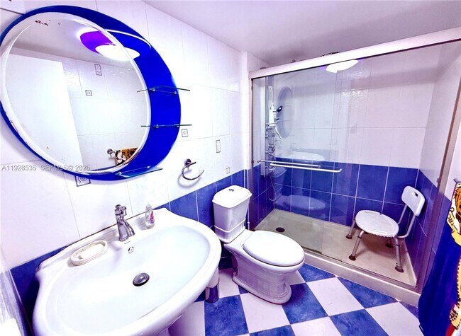 Building Photo - 1833 S Ocean Dr