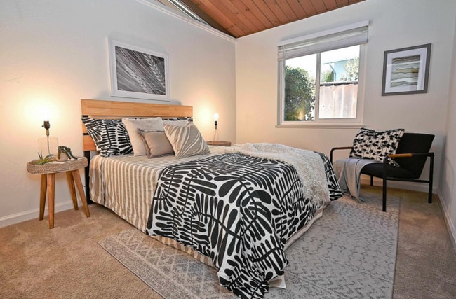 Building Photo - 4 Bed Castro Valley Home For Rent