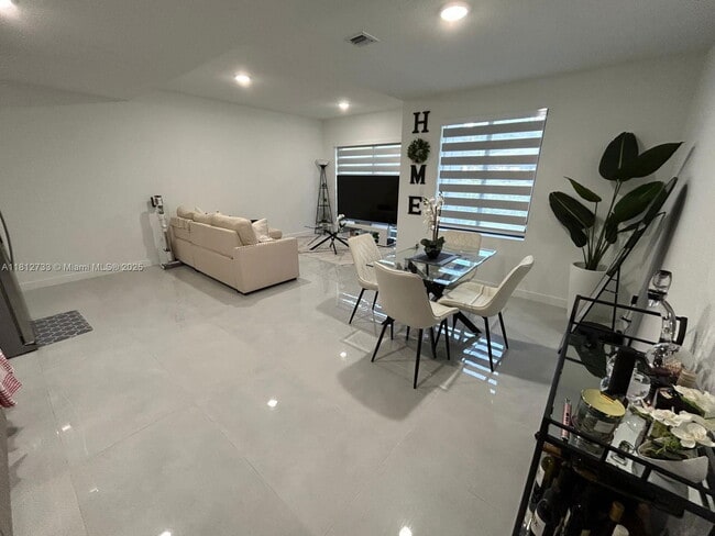 Building Photo - 26109 SW 145th Ave