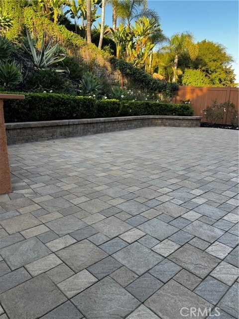 Building Photo - 19 Bronco St