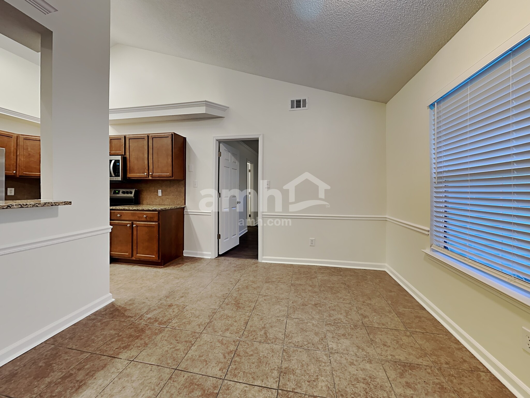 Building Photo - 162 Belle Grove Dr
