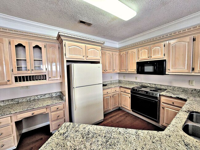 Building Photo - 3BR/2BA HOUSE FOR RENT - DECATUR