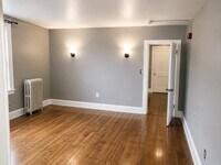 Building Photo - 65 Pleasant St