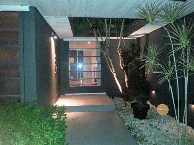 Building Photo - 7108 NW 66th St