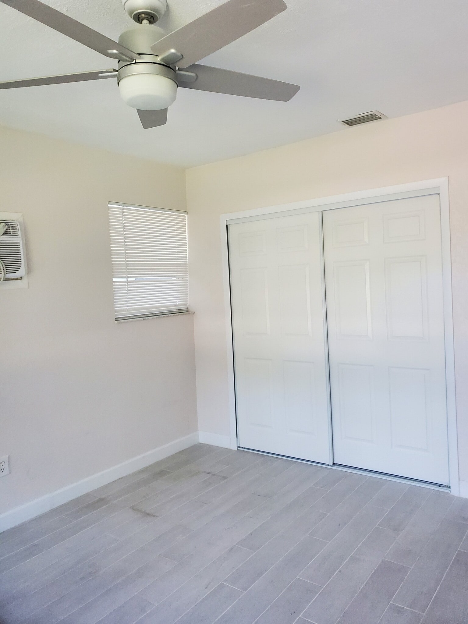 3rd Bedroom with updated flooring - 1078 58th Ave S