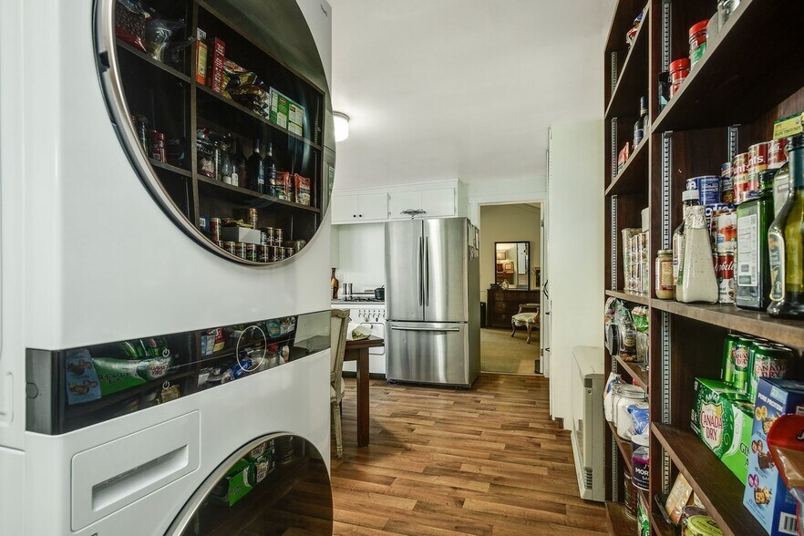 Building Photo - 33125 Canfield Rd