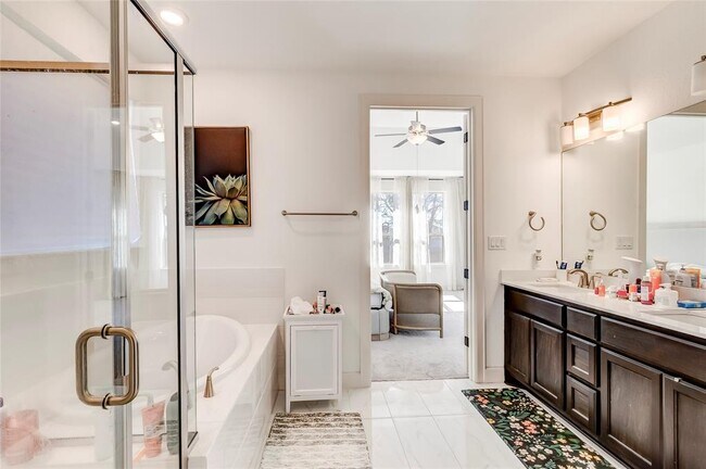 Building Photo - 133 Goshen Dr