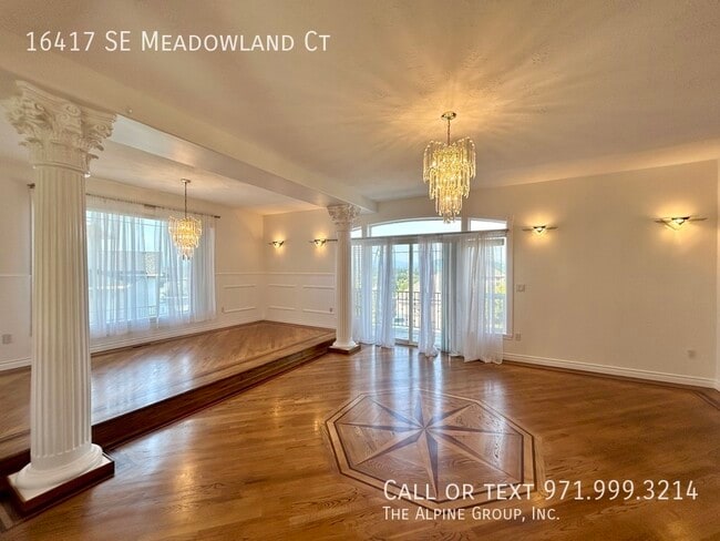 Building Photo - 16417 SE Meadowland Ct
