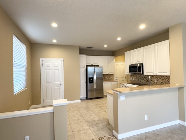 Building Photo - 1056 Pinewood Lake Ct