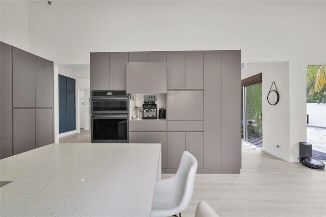 Building Photo - 6386 NW 78th Pl
