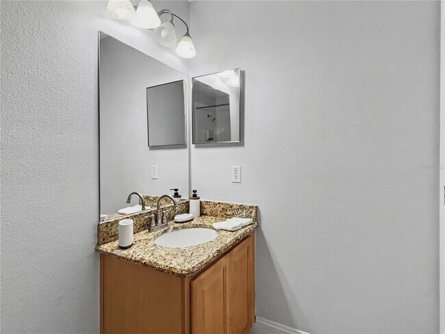 Building Photo - 157 San Carlo Rd