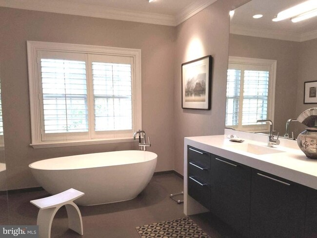 Building Photo - 2003 Mayfair McLean Ct