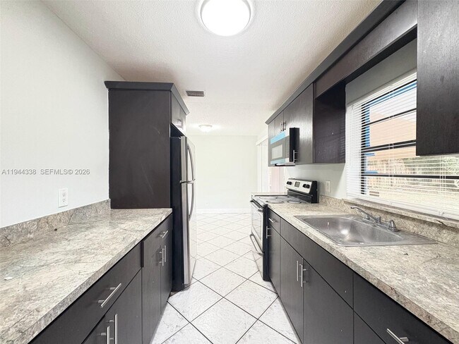 Building Photo - 6716 Atlanta St