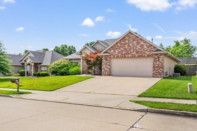 Building Photo - 4804 Cedar Coals Ct