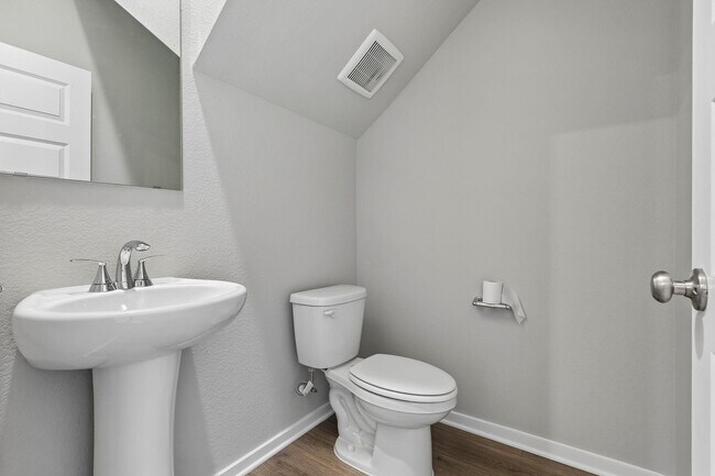 Building Photo - 4215 Pne Spgs Ct