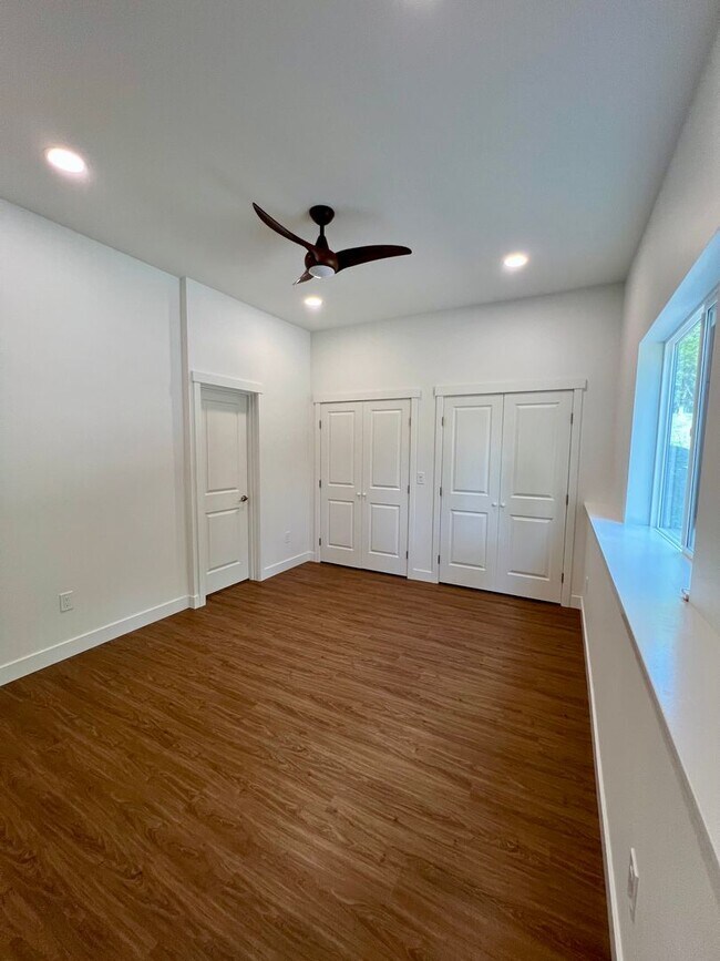 Building Photo - 8213 Harmany Ranch Rd