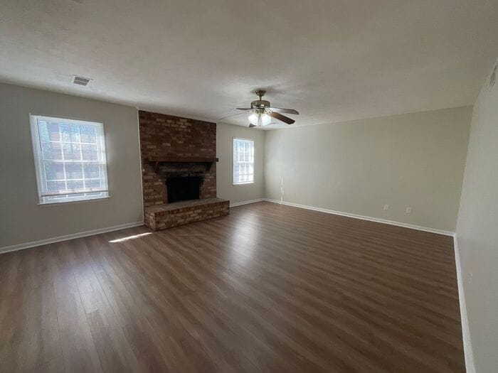 Building Photo - 5007 Fieldgreen Crossing