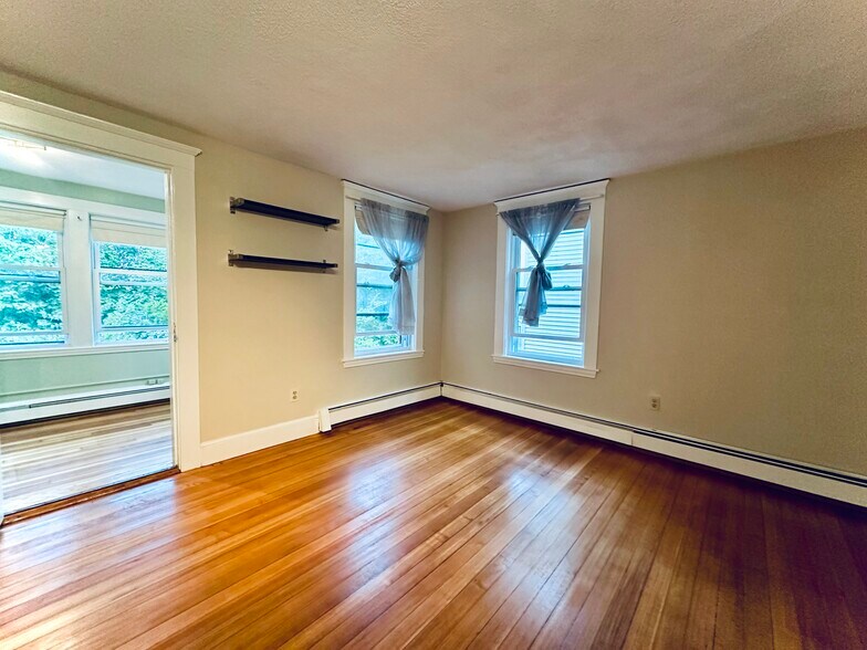 Building Photo - 39 South St