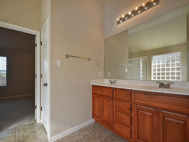 Building Photo - 18924 Alnwick Castle Dr