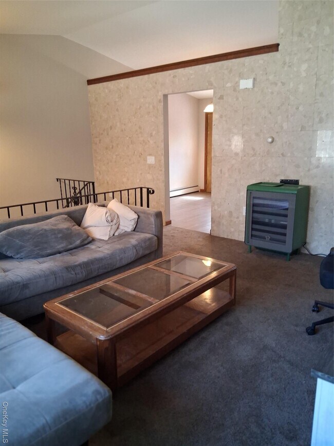 Building Photo - 15 Ugo Dr