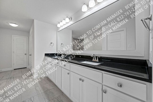 Building Photo - 5305 Winged Foot Dr