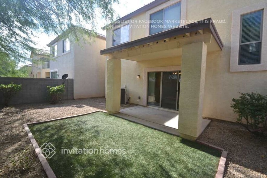 Building Photo - 10225 W Camelback Rd