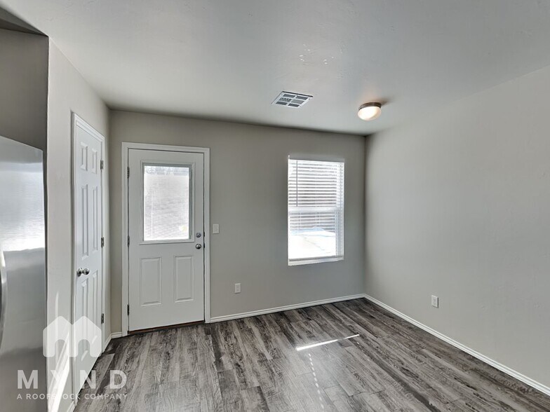 Building Photo - 10604 SW 22nd St