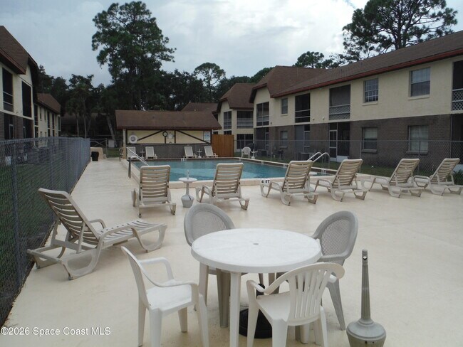 Building Photo - 3035 Sir Hamilton Cir