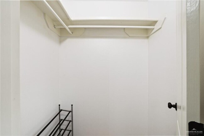 Building Photo - 25 Via Cantera Dr