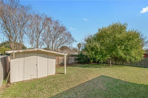 Building Photo - 3605 Vienna Dr