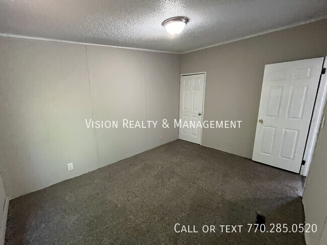 Building Photo - 137 Park W Ct