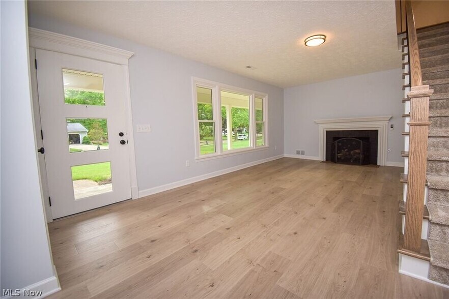 Building Photo - 263 Cardinal Dr