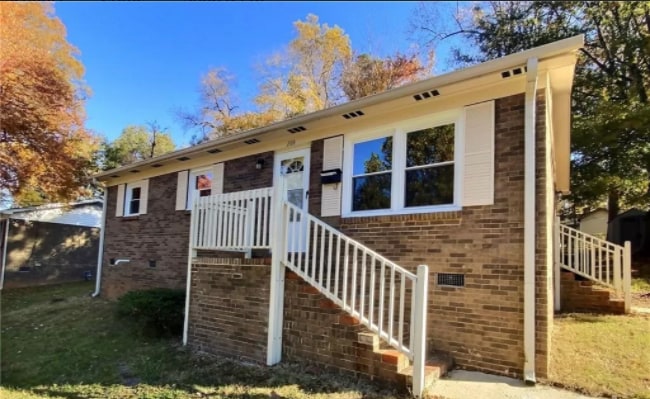 Front Door - 264 E McLelland Ave