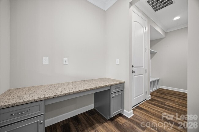Building Photo - 414 Sandbar Pt