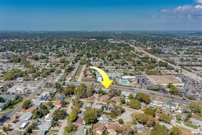 Building Photo - 11472 Park Blvd