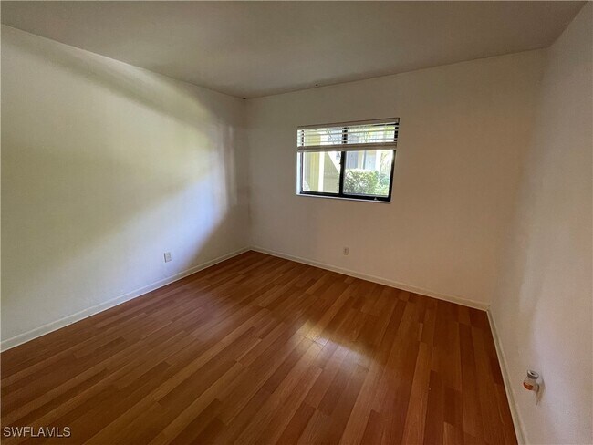 Building Photo - 28150 Pine Haven Way