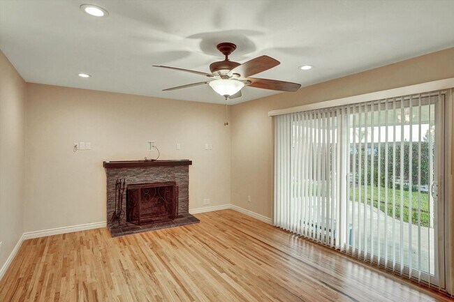 Building Photo - Spacious 4-Bedroom Whittier Home with Updated Kitchen