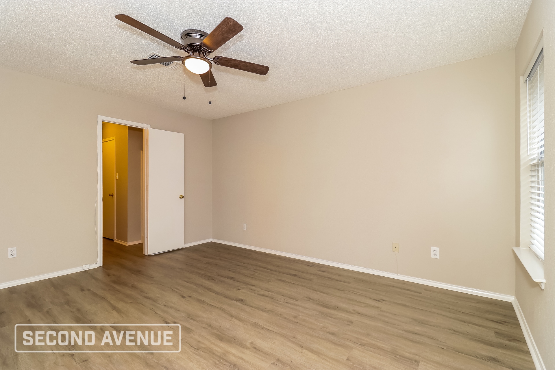 Building Photo - 3704 Garden Springs Dr