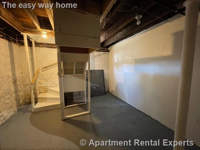 Building Photo - 15 Conwell St