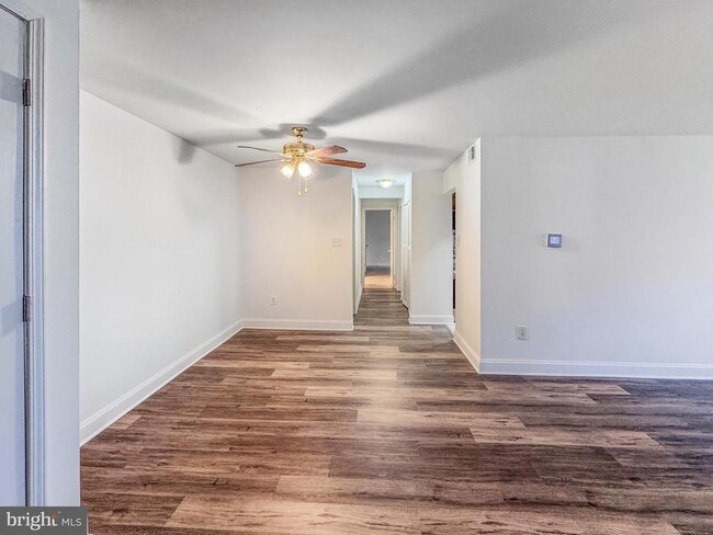 Building Photo - 13207 Dairymaid Dr