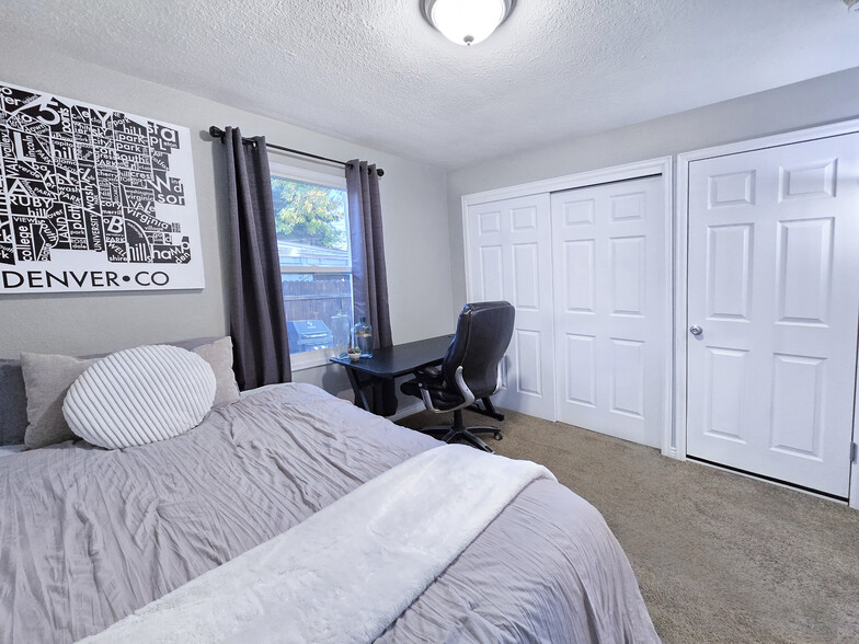 This desk is not included - 1370 Quitman St