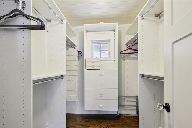 Building Photo - 67 Caswell St