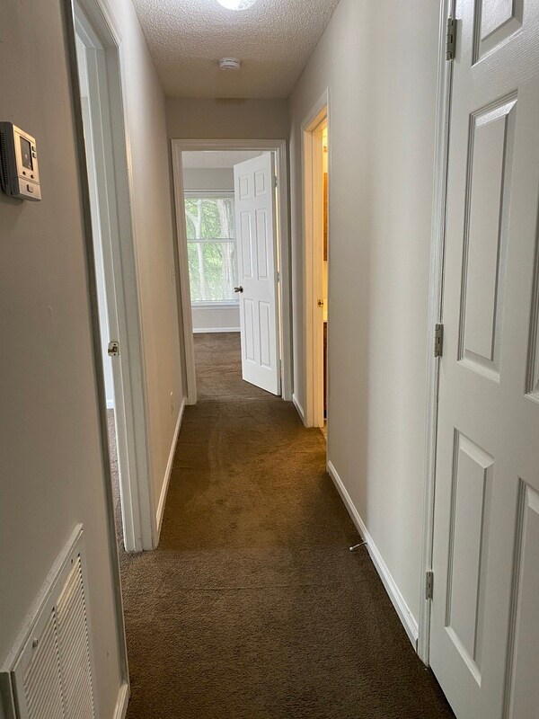 Building Photo - 6234 Rosecroft Dr
