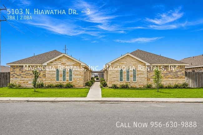 Building Photo - 5103 N Hiawatha Dr