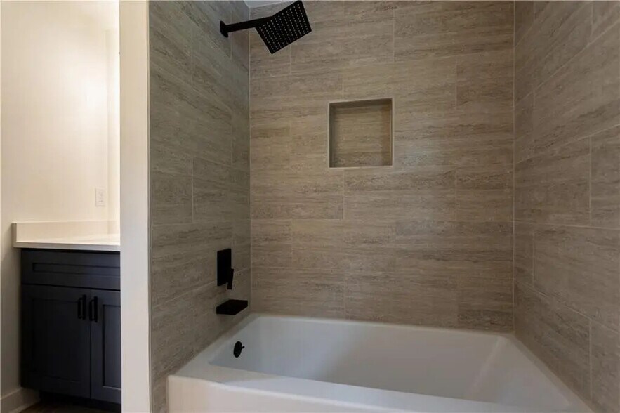 Building Photo - 167 Rockmart Dr SW