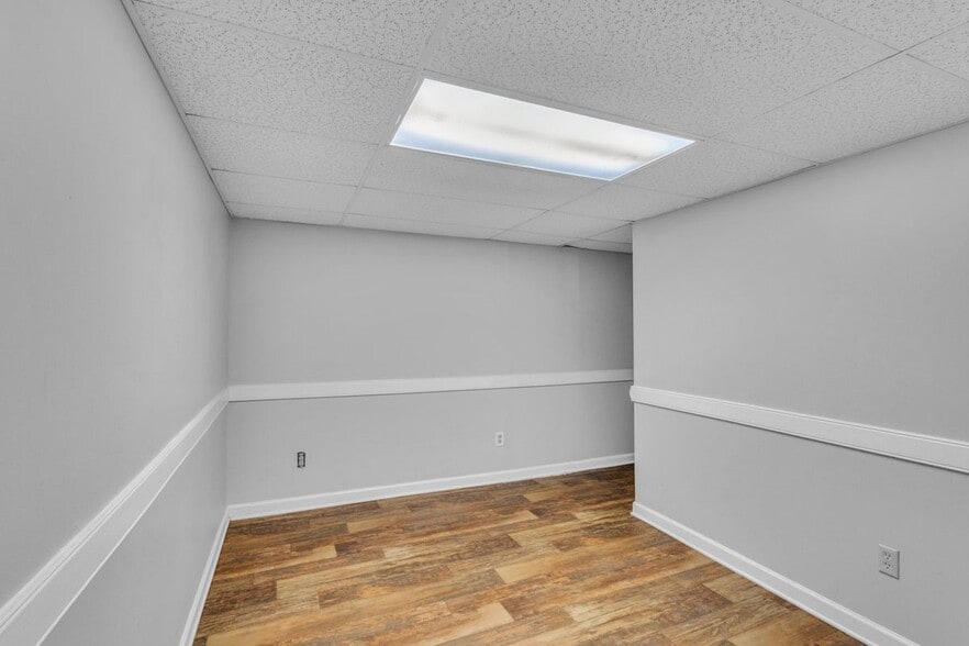 Building Photo - 760 Sugar Hill Ln SE