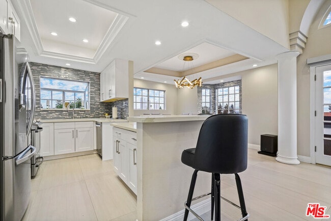 Building Photo - 10627 Ashton Ave