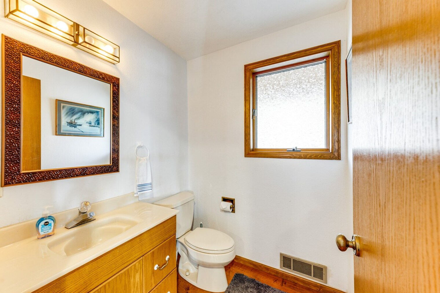 Building Photo - 902 Paiute Pl