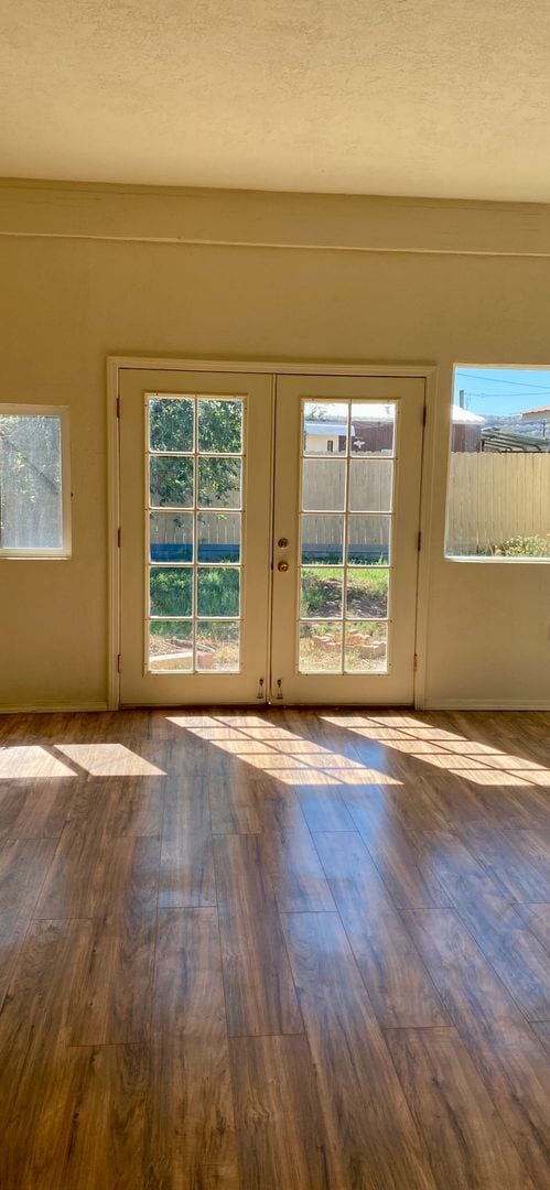 Building Photo - 2 Bedroom With Lots of Space